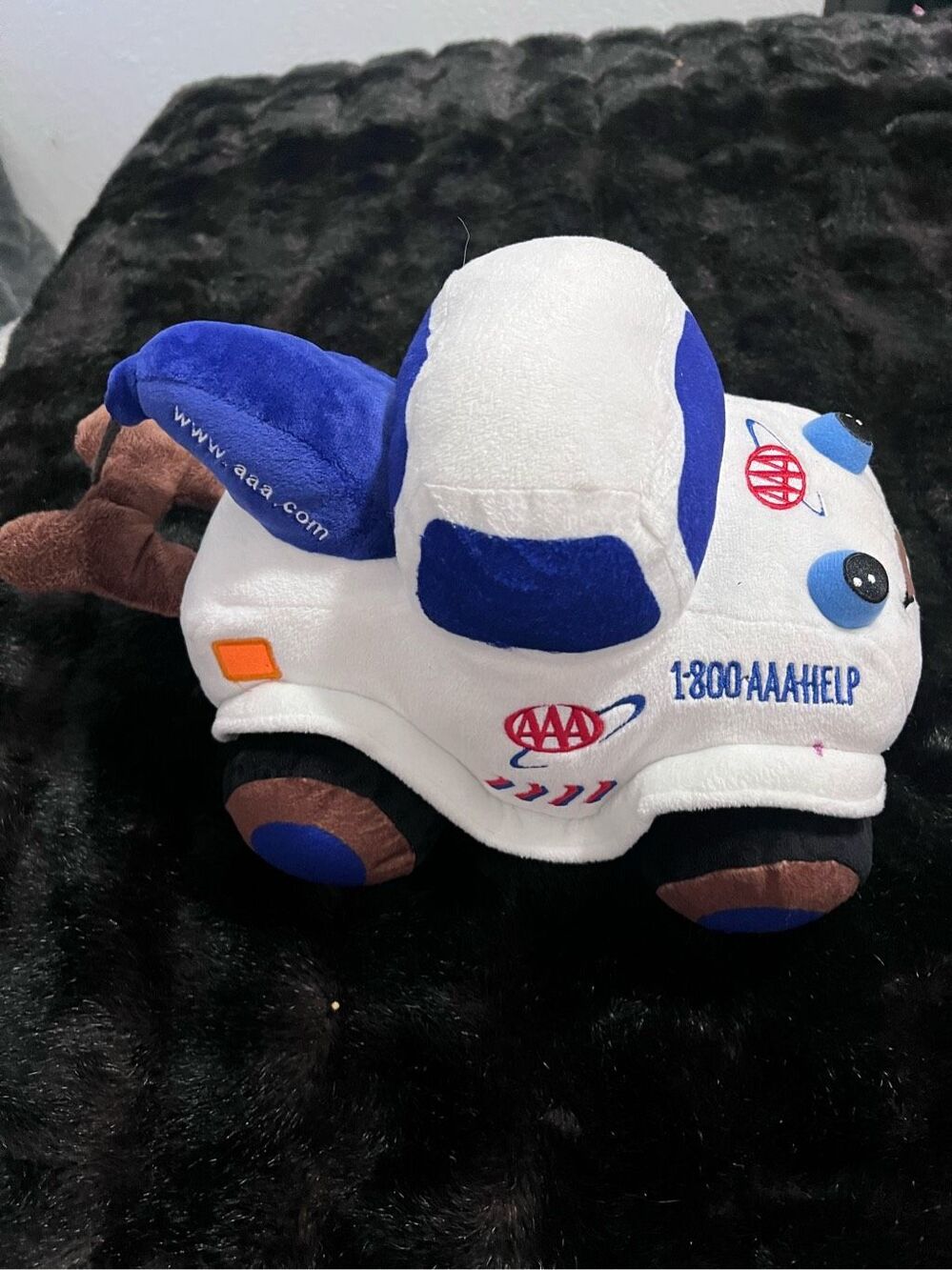 AAA Friends by Toys R Us 1-800-AAA-HELP Promotional PLUSH DOLL Tow Truck